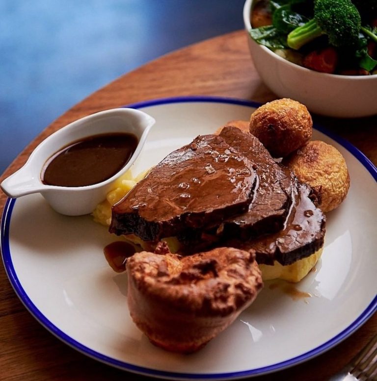 235725919 1692544567612150 37479441770742717 n 768x778