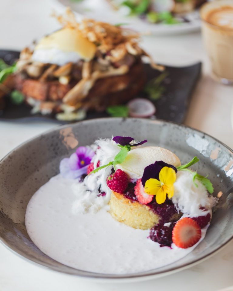 241159922 389148875927436 6611443306437166397 n 768x960