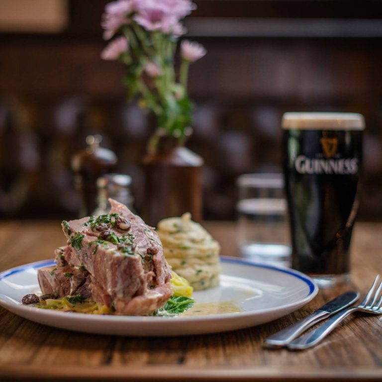 24131943 720192974847319 1664977047647614401 o 768x768