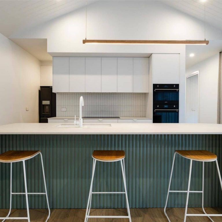 241673066 4716439605100261 5341842673054221809 n 768x768